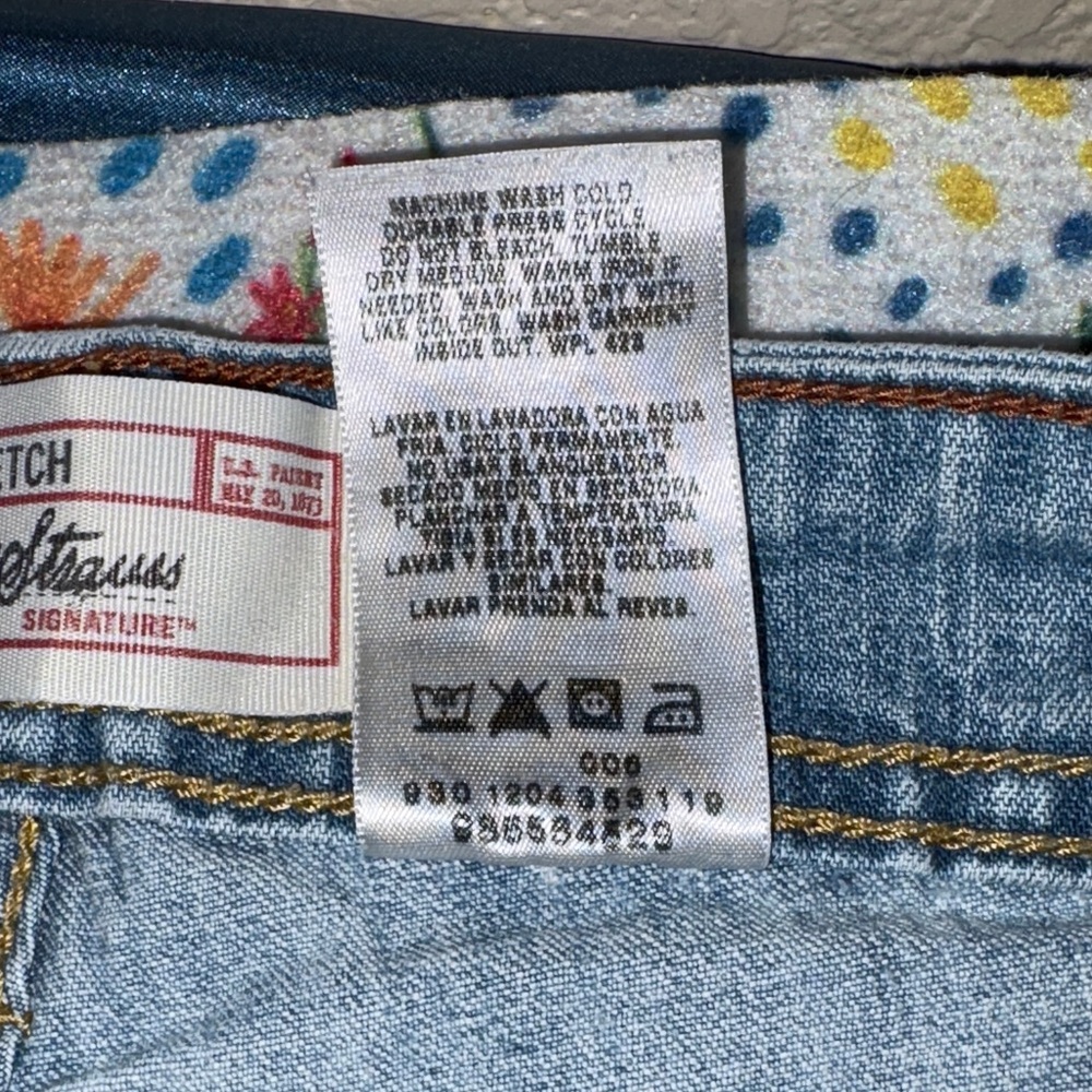 Levi Strauss signature Blue Jean Shorts Sz 14 - Picture 8 of 13